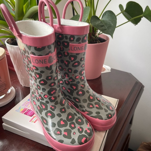 LONECONE Other - LONECONE Rain Boots Cheetah!!! NWOT